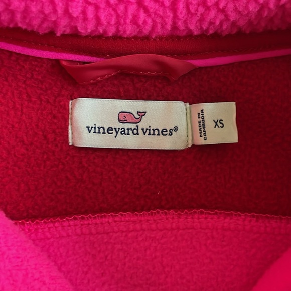 Vineyard Vines (like new) girl XS colorblock pink and red shep fleece pullover. - Picture 5 of 6